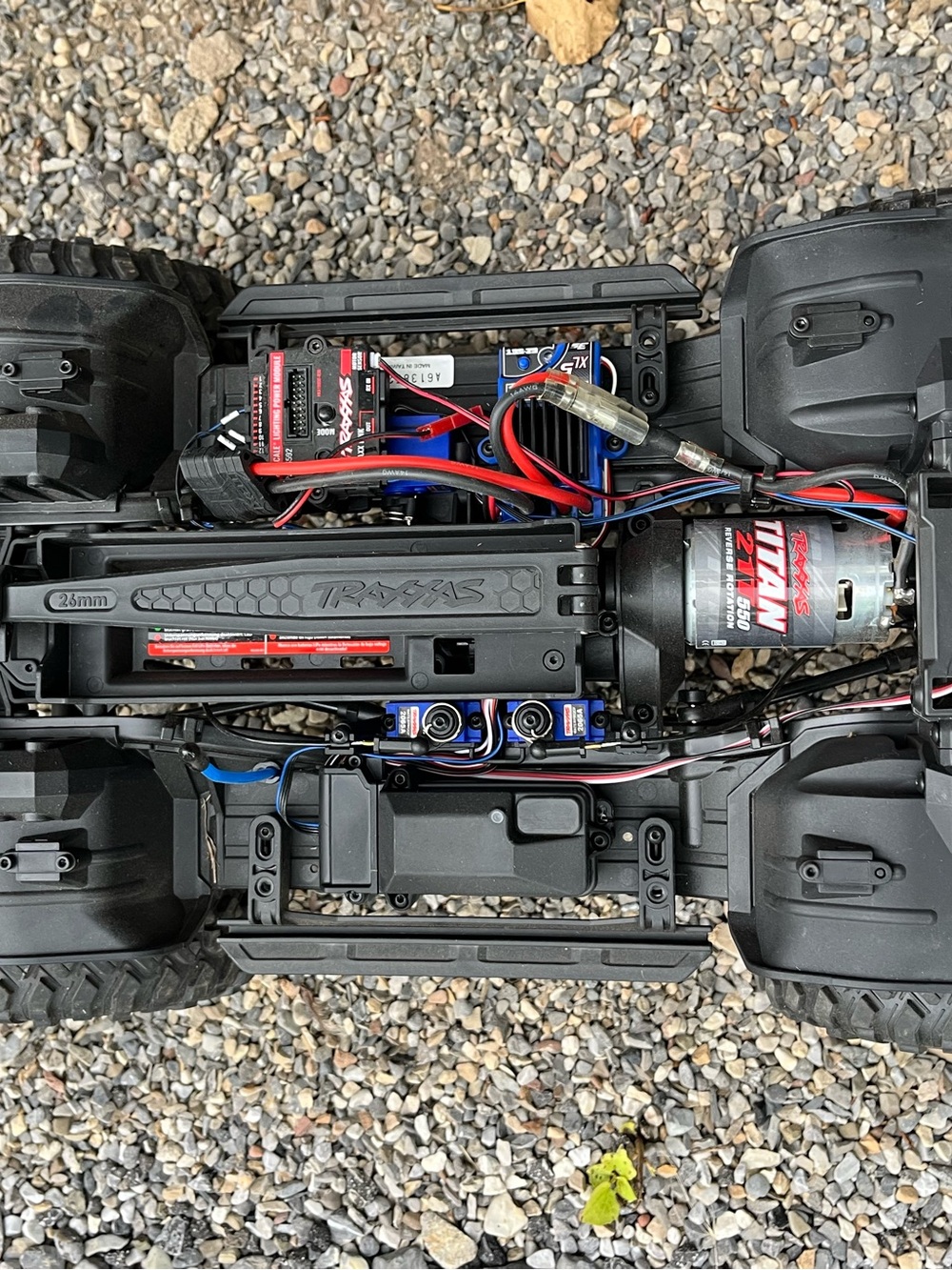 Traxxas 1979 Chevy blazer remote control truck - Picture 3 of 4